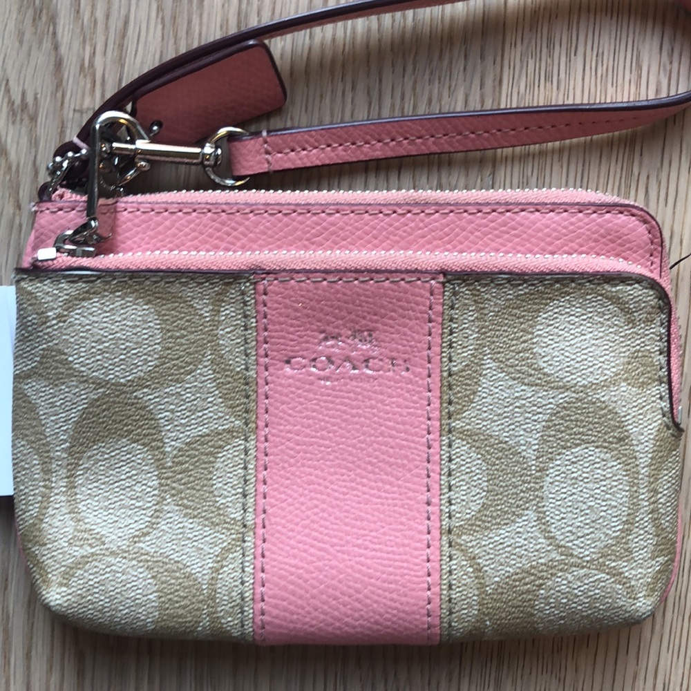 Coach wristlet - Picture 2 of 8